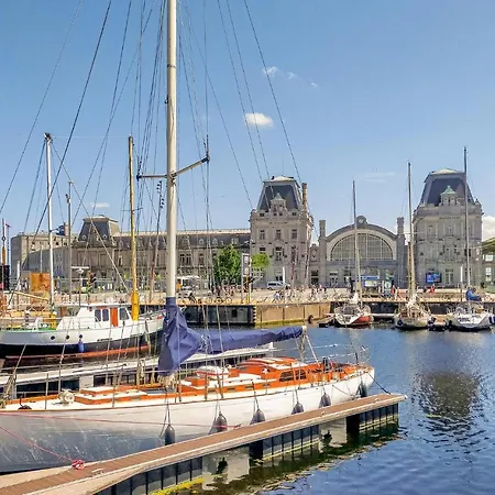 2 Bedroom Stunning In Appartement