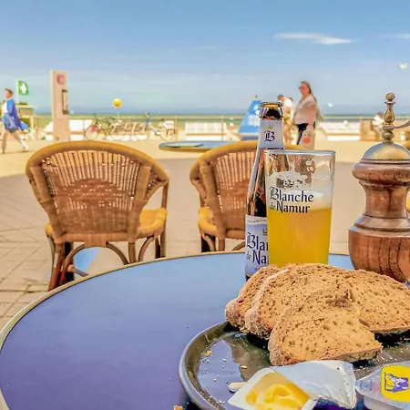 Beautiful In With Outdoor Swimming Pool, Wifi&2 Bedrooms Appartement *
